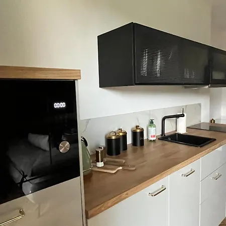 Apartmán Sadowa Ostoja Z Prywatnymi Jacuzzi Pierwoszyno