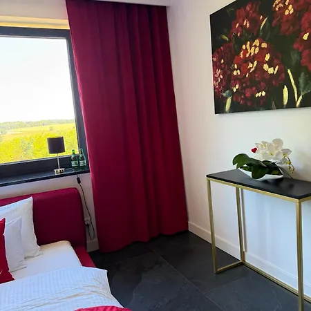 Sadowa Ostoja Z Prywatnymi Jacuzzi Apartmán Pierwoszyno